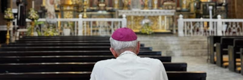 Dom Athanasius Schneider endossa o apelo urgente pedindo ao Papa Leão que reconheça os Novos Bispos da FSSPX